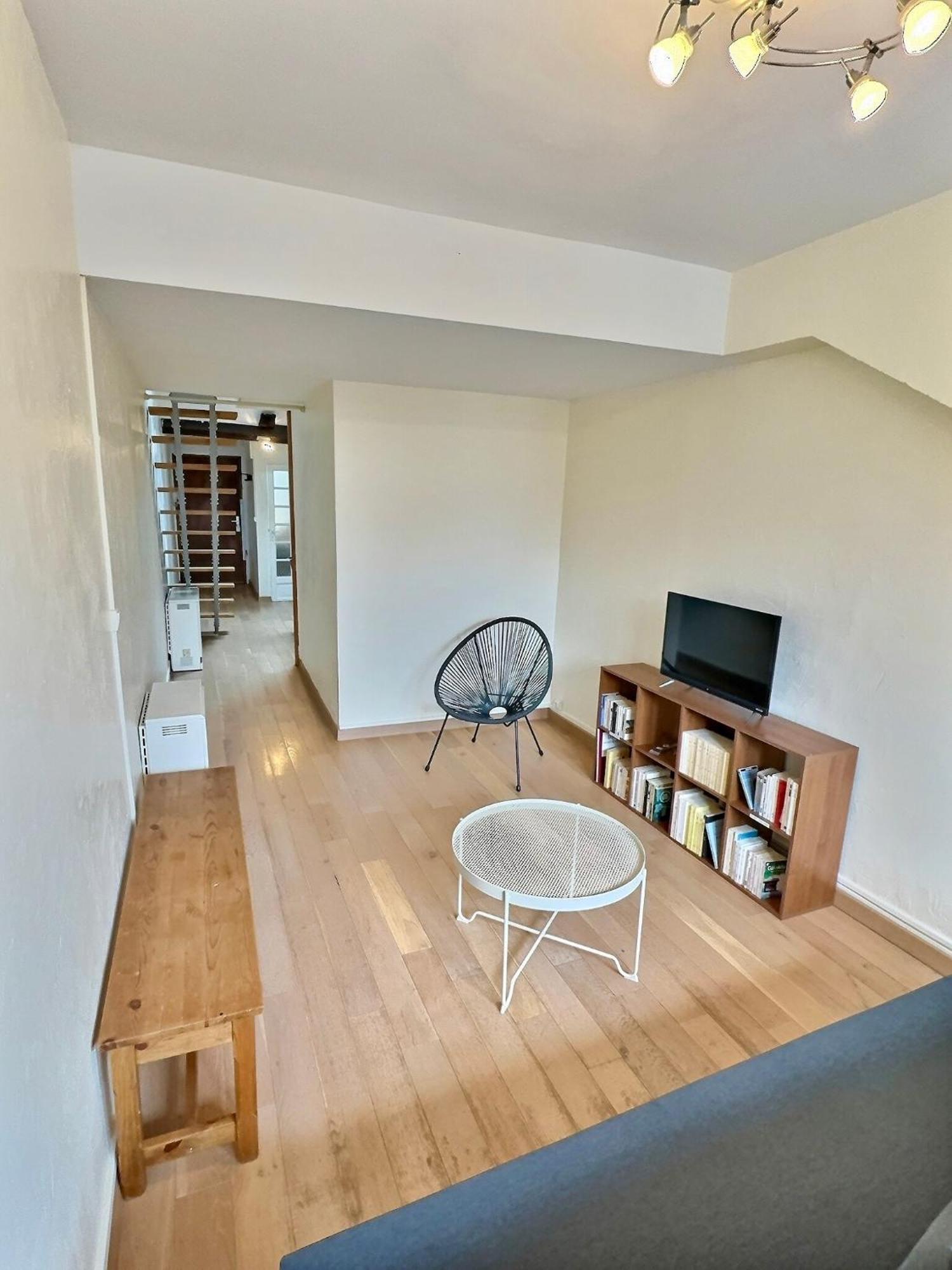 Wonderhost, Spacieux Et Atypique En Coeur De Ville Pau Exteriér fotografie